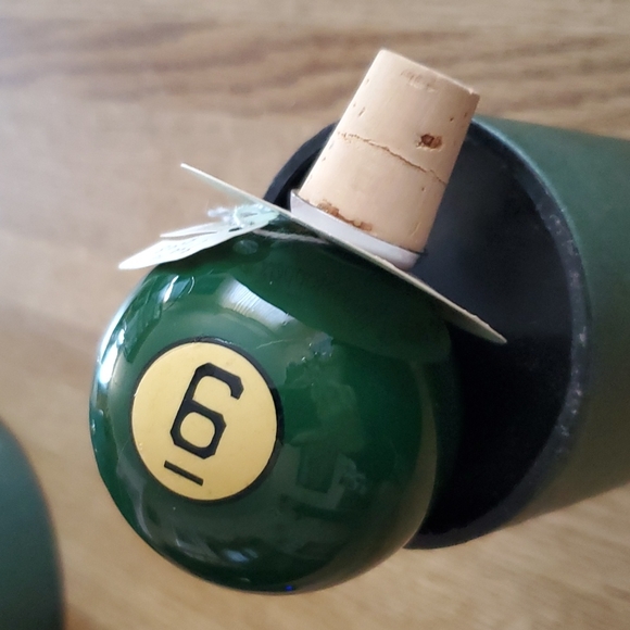 Vintage Poolball wine stopper by Knobbstoppers - Picture 1 of 2